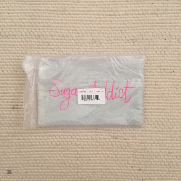 Fresh - 🍬 Cosmetic Pouch - Picture 5 of 5